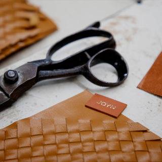 Woven Crossbody Wallet - Honey